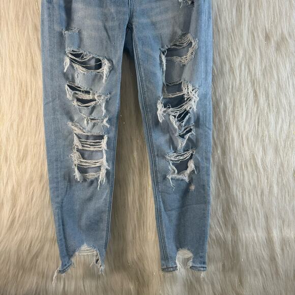 American Eagle Outfitters Womens Mom Jeans Blue Distressed Light Wash Denim 2 - Picture 2 of 11